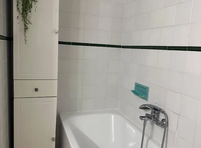 Pi N4 - - Place Parking Republique Inclus & Wifi Apartament